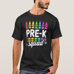 Teamdocenten op het KP-plein, studenten op school T-shirt
