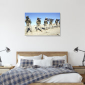 Teamleden van het team voor militaire transacties canvas afdruk (Insitu (Slaapkamer))
