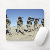 Teamleden van het team voor militaire transacties muismat (Met muis)