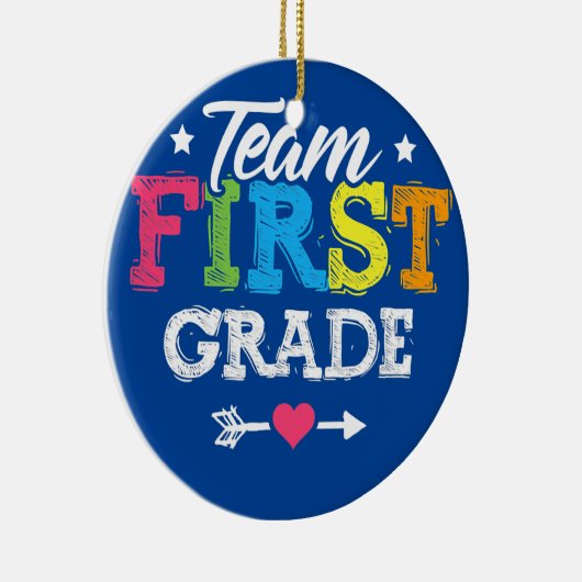 Teamleraar eerste klas student terug naar school keramisch ornament (Rechts)