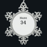 Teamnaam Speler toevoegen Naam Datum Sport mannen Tin Sneeuwvlok Ornament<br><div class="desc">ontwerp</div>