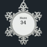 Teamnaam Speler toevoegen Naam Datum Sport mannen Tin Sneeuwvlok Ornament<br><div class="desc">ontwerp</div>