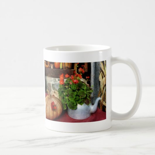 Teapot gevuld met geraniums koffiemok (Rechts)