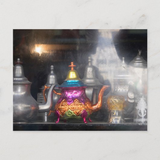 Teapots voor verkoop op de markt briefkaart (Voorkant)