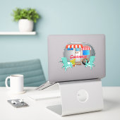 Teardrop Caravan Camper Thunder_Cove Sticker (Laptop op bureau)