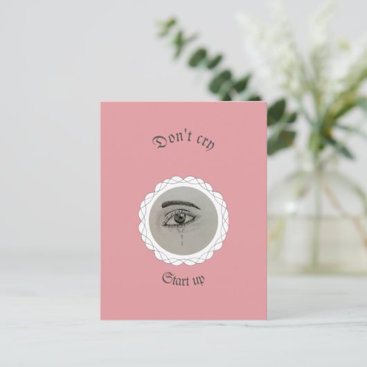 Tearing eye Throw Pillow Briefkaart (Staand voorkant)