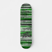 Tech Decay - zwart-wit op groen Skateboard (Voorkant)