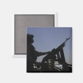 Technicus die een M240-pistool in Irak beheert Magneet (Voorkant / Achterkant)