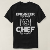 Technicus tegen dag Chef tegen nacht T-shirt (Design voorkant)