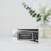 Technicus-toetsenbord voor reparatie van computer, visitekaartje (Staand voorkant)