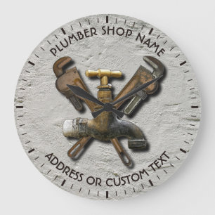 Technicus van de Plumber Water Drainage Grote Klok