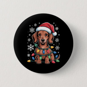 Teckel met kerstmuts verpakt in kerstverlichting ronde button 5,7 cm