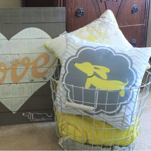 Teckel thema kinderkamer geel geslacht neutraal kussen