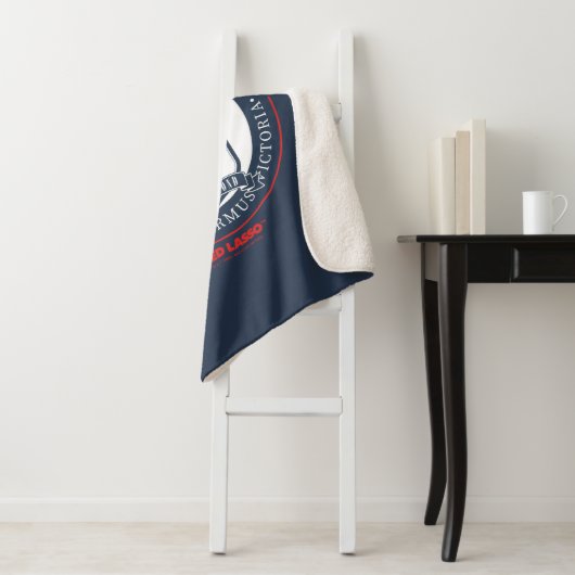 Ted Lasso | AFC Richmond Athletic Circle Badge Sherpa Deken (In situ)