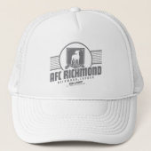 Ted Lasso | AFC Richmond Athletic Stripe Graphic Trucker Pet (Voorkant)