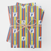 Ted Lasso | AFC Richmond Logo Stripe Pattern Inpakpapier Vel (In situ)