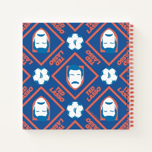 Ted Lasso | Face and Ball Diamond Pattern Notitieboek (Achterkant)