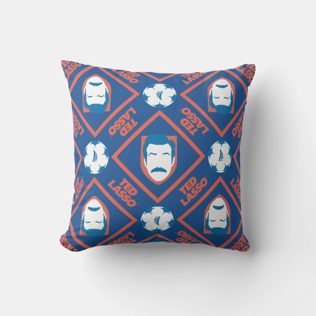 Ted Lasso | Face en Ball Diamond Pattern Kussen (Voorkant)