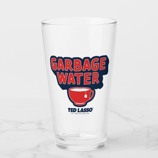 Ted Lasso | Garbage Water Tea Graphic Glas (Voorkant)