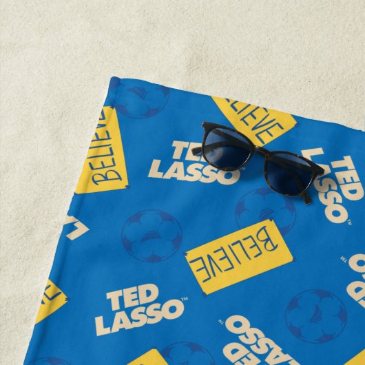 Ted Lasso | Geloof Sign and Ball Toss Pattern Strandlaken (In situ)