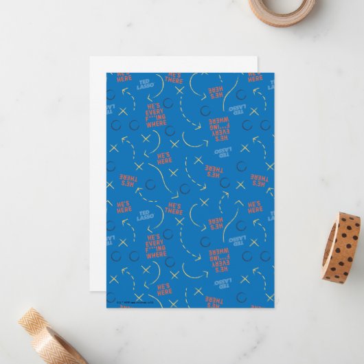 Ted Lasso | Hij is hier, hij is er een speelboekpa Notitiekaartje (Voorkant / Achterkant in situ)