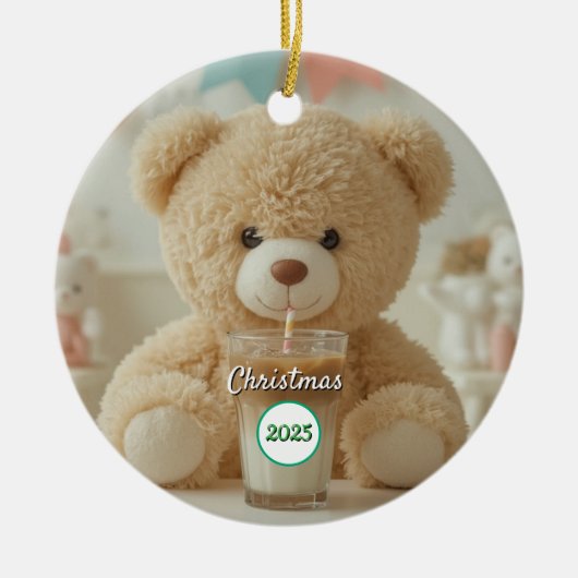 Teddy Bear Coffee 2025 Christmas Keramisch Ornament (Voorkant)