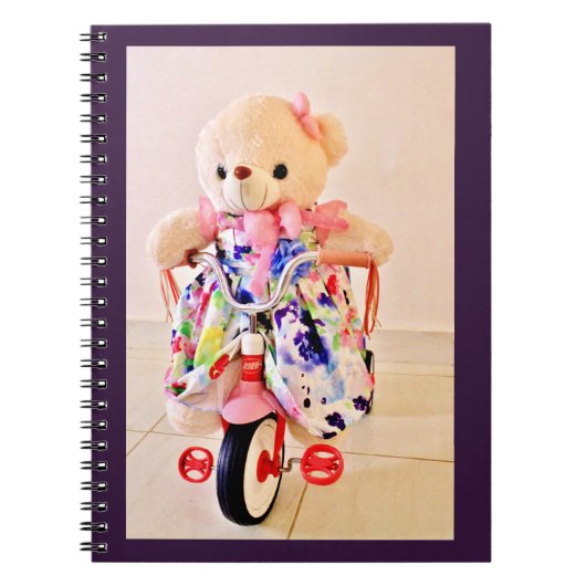 Teddy Bear op een Tricycle Notitieboek (Voorkant)