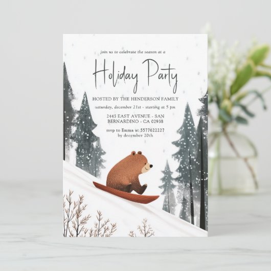 Teddy Bear op Snow Sled Holiday Party Kaart (Staand voorkant)