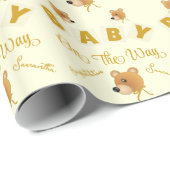 Teddy Bear With Gold Cream Text Baby Shower Cadeaupapier (Rol Hoek)