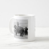 Teddy Roosevelt in de Circus: 1924 Koffiemok (Voorkant links)