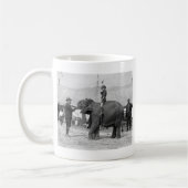 Teddy Roosevelt in de Circus: 1924 Koffiemok (Links)
