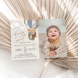 Teddybeer, blauwe heteluchtballon, eerste verjaard kaart