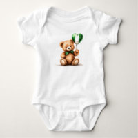 teddybeer en ballon met de Nigeriaanse vlag.
