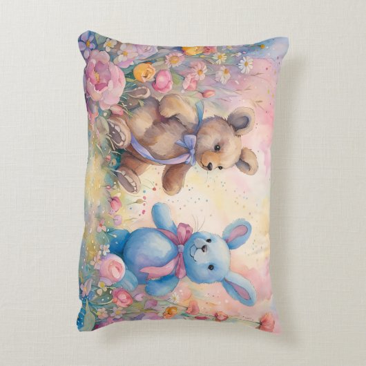 Teddybeer en konijn in een pasteltuin accent kussen (Achterkant (Verticaal))