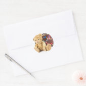 teddybeer en oude koffer met wereldsti ronde sticker (Envelop)