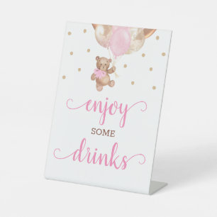 Teddybeer Geniet Van Een Drinkbar Reclamebord Met Voetstuk