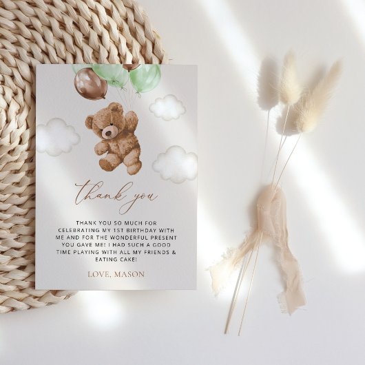 Teddybeer, groene ballonnen, eerste verjaardag bedankkaart