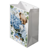 Teddybeer Houdt Hydrangea Bloemen Vast Medium Cadeauzakje (Achterkant Gekanteld)