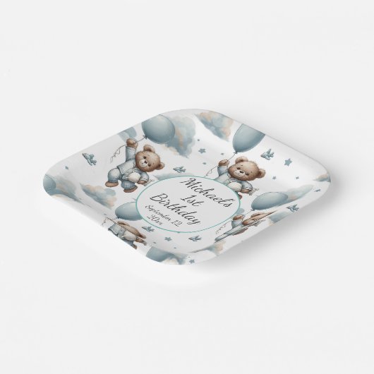 Teddybeer in blauwe pyjama verjaardag papieren bordje (Gebogen)