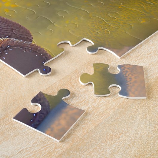 Teddybeer in een weide, schattig legpuzzel (Zijkant)