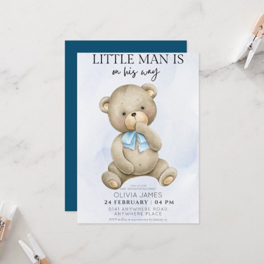 Teddybeer klein man is op weg baby shower kaart (Voorkant / Achterkant in situ)