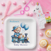 Teddybeer op een Blue Train Boy Baby shower Papieren Bordje (Feest)