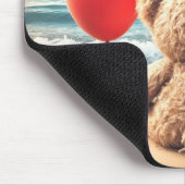 Teddybeer op een strand met ballon muismat (Hoek)