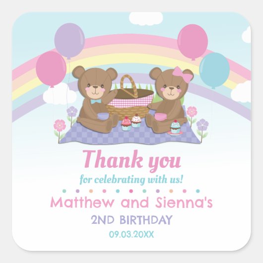 Teddybeer picknick regenboog tweeling jongen meisj vierkante sticker (Voorkant)