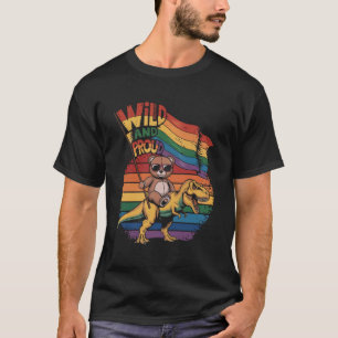 Teddybeer rijdt op dinosaurus met regenboogvlag t-shirt