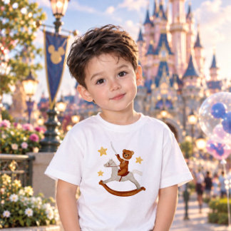 Teddybeer rijdt op schommelpaard t-shirt
