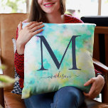 Teen Stropdas-Dye Monogram Name Sierkussen<br><div class="desc">Kleurrijk stropdas-kleurstof monogram en noem kussen voor het bed of de zitplaats van je tiener. Een stropdas-gekleurd gepersonaliseerd ontwerp waar ze van zal houden.</div>