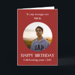 Teenage Son Foto 13th Birthday Card Kaart<br><div class="desc">Tienage Son Photo Birthday Card Red White van moeder, moeder, moeder. Voor de leeftijd van 13. De eerste tiener verjaardag! Alternatief, kunt u om het even welk relatie toevoegen en OM HET EVEN WELKE LEEFTIJD van verjaardag-14th, 15th, 16th, 17th, 18th toevoegen uw eigen geselecteerde foto in een rood rond lijst...</div>