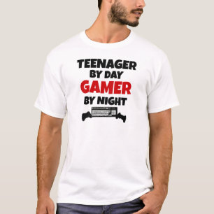 Teenager van Day Gamer bij nacht T-shirt