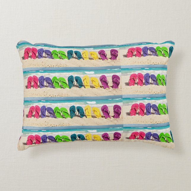 **TEENSLIPPERS GALORE** EN "GEEL" TERUG ACCENT KUSSEN (Voorkant)